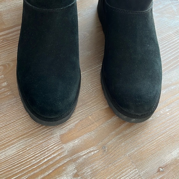 Ugg Women's Kristin Black Suede Boots - Picture 8 of 12